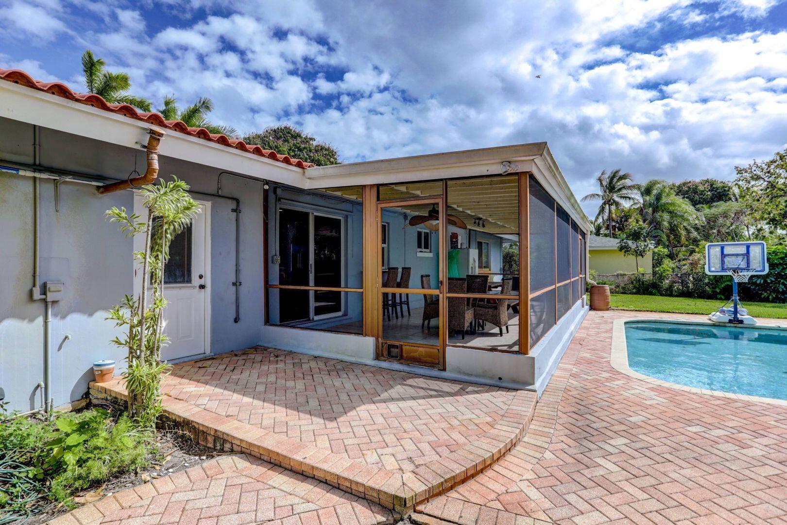 7115 Venetian, West Palm Beach FL 33406