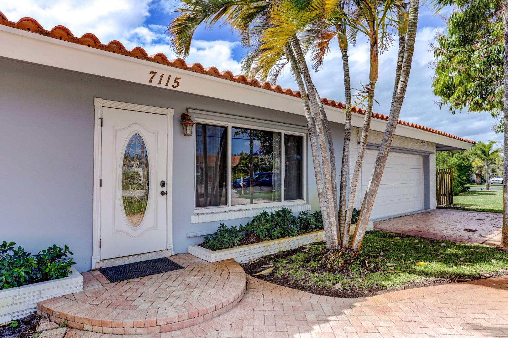 7115 Venetian, West Palm Beach FL 33406