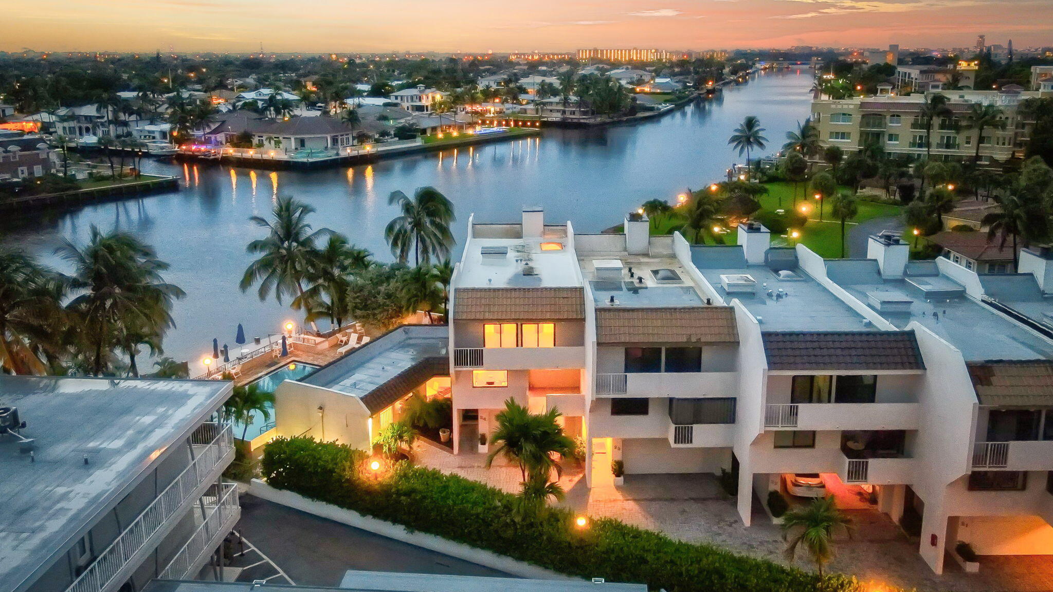 1222 Hillsboro Mile #24, Hillsboro Beach FL 33062