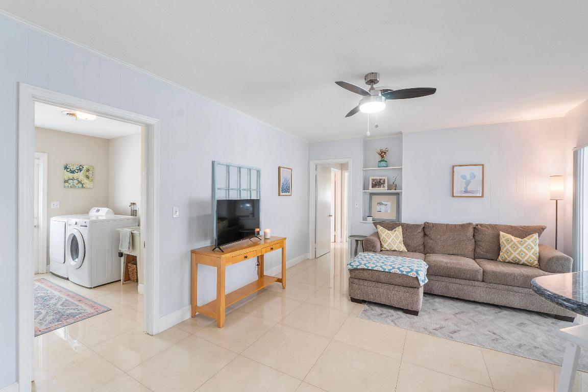 772 Apple Tree, Boca Raton FL 33486