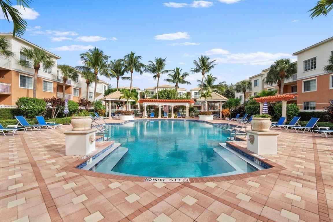 6203 Myrtlewood, Palm Beach Gardens FL 33418