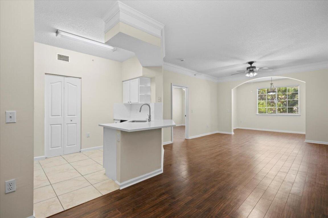 6203 Myrtlewood, Palm Beach Gardens FL 33418