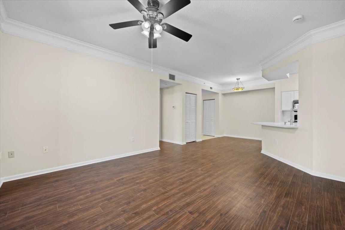 6203 Myrtlewood, Palm Beach Gardens FL 33418
