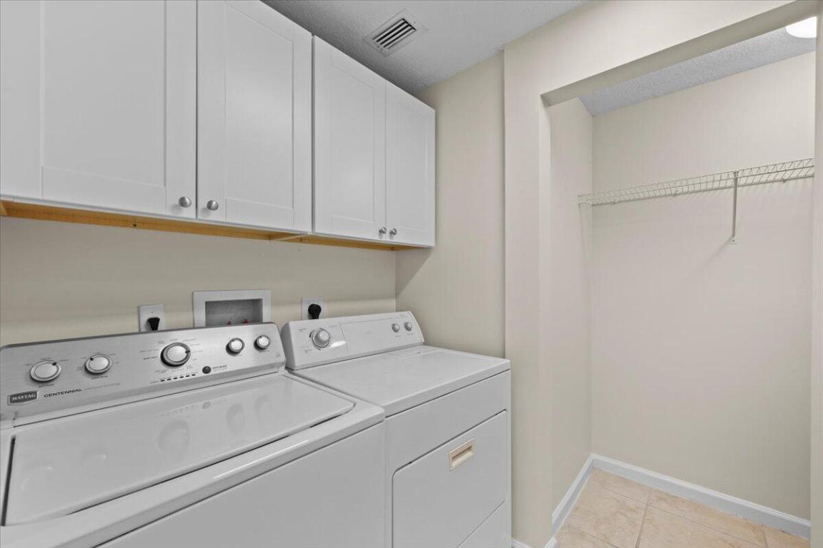 6203 Myrtlewood, Palm Beach Gardens FL 33418