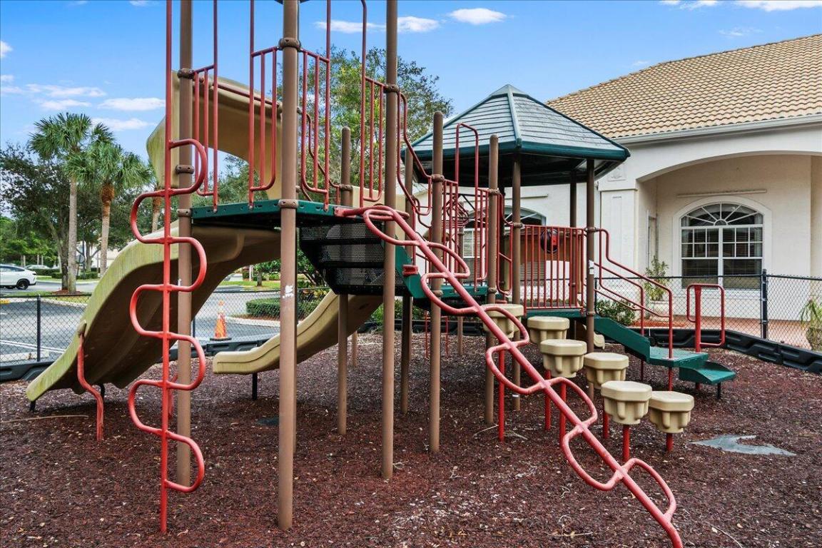 6203 Myrtlewood, Palm Beach Gardens FL 33418