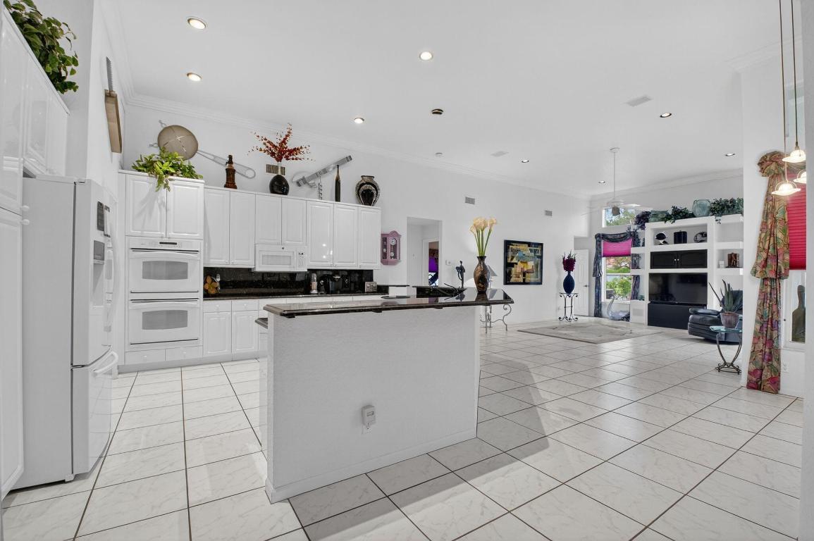 19254 Bay Leaf, Boca Raton FL 33498