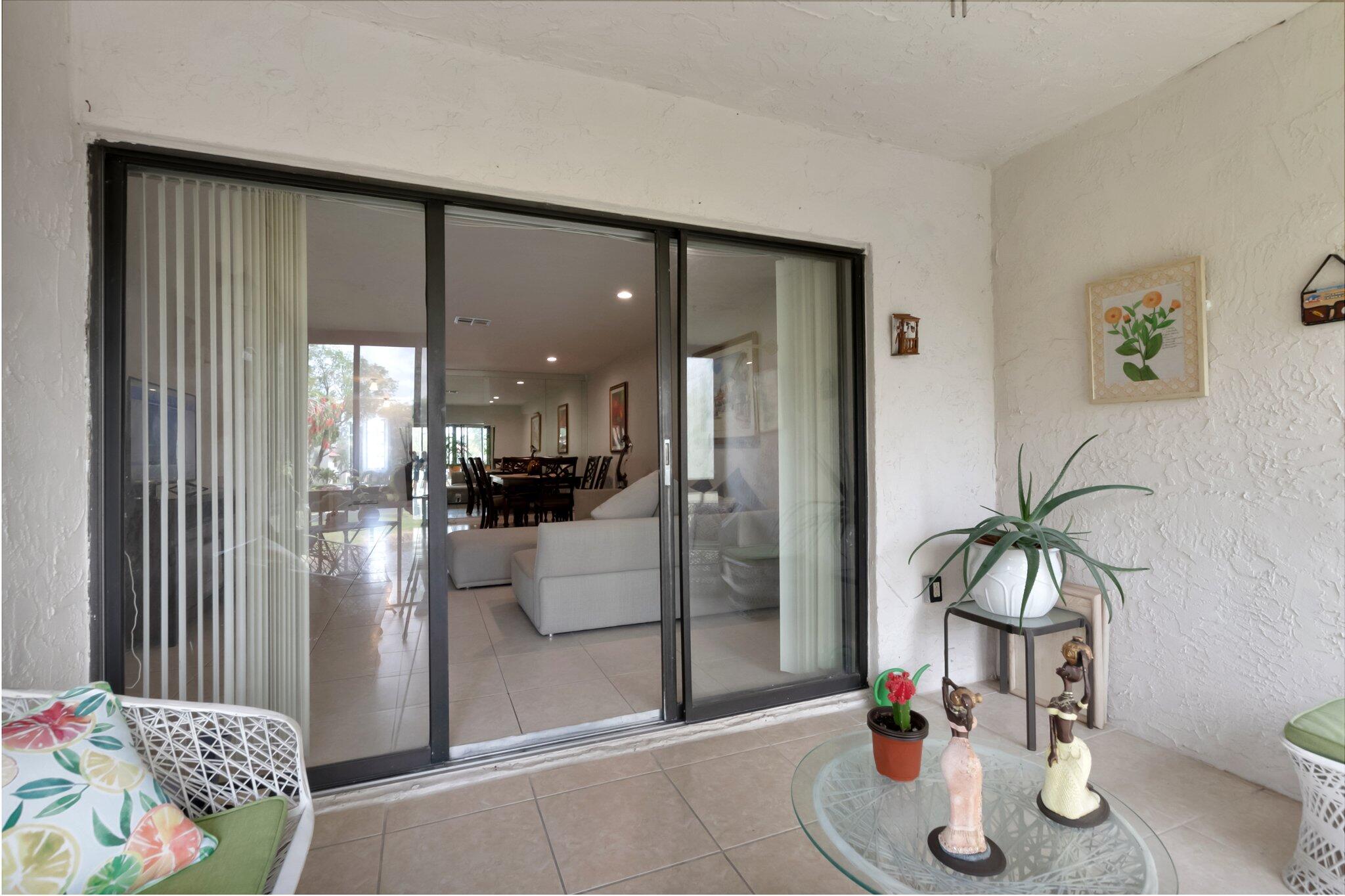 21214 Lago #8f, Boca Raton FL 33433