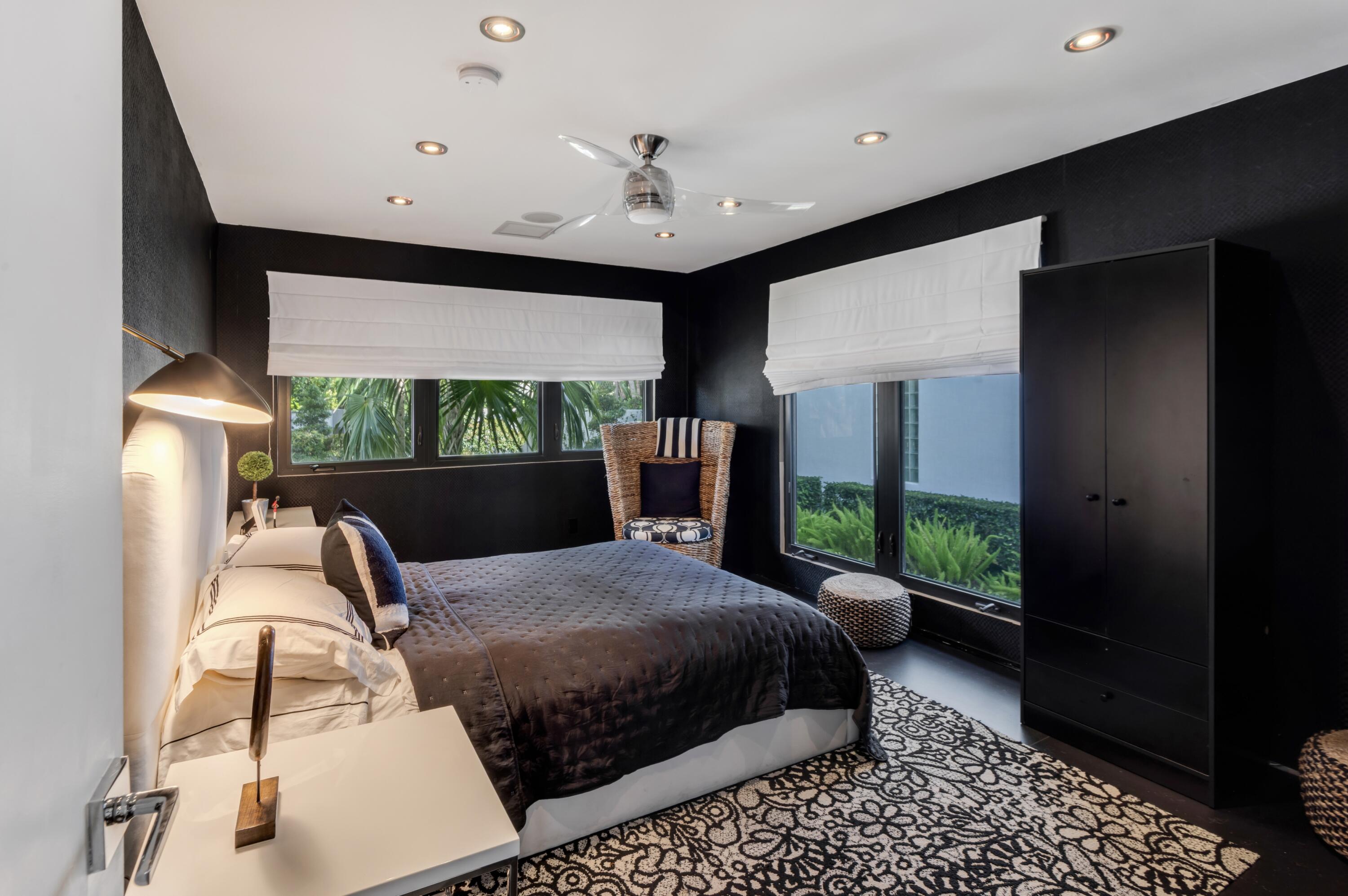 201 Palm, Delray Beach FL 33483