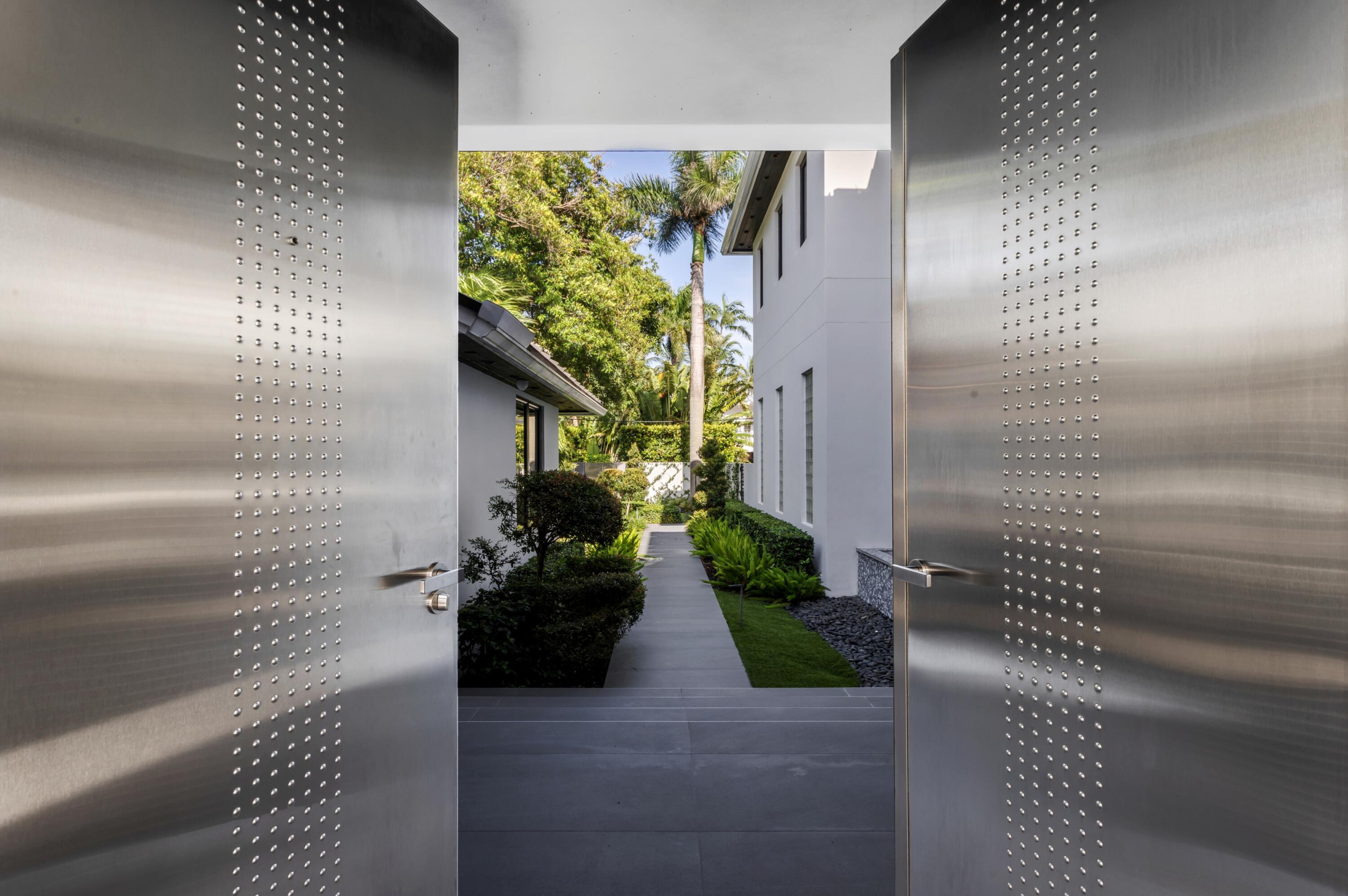 201 Palm, Delray Beach FL 33483