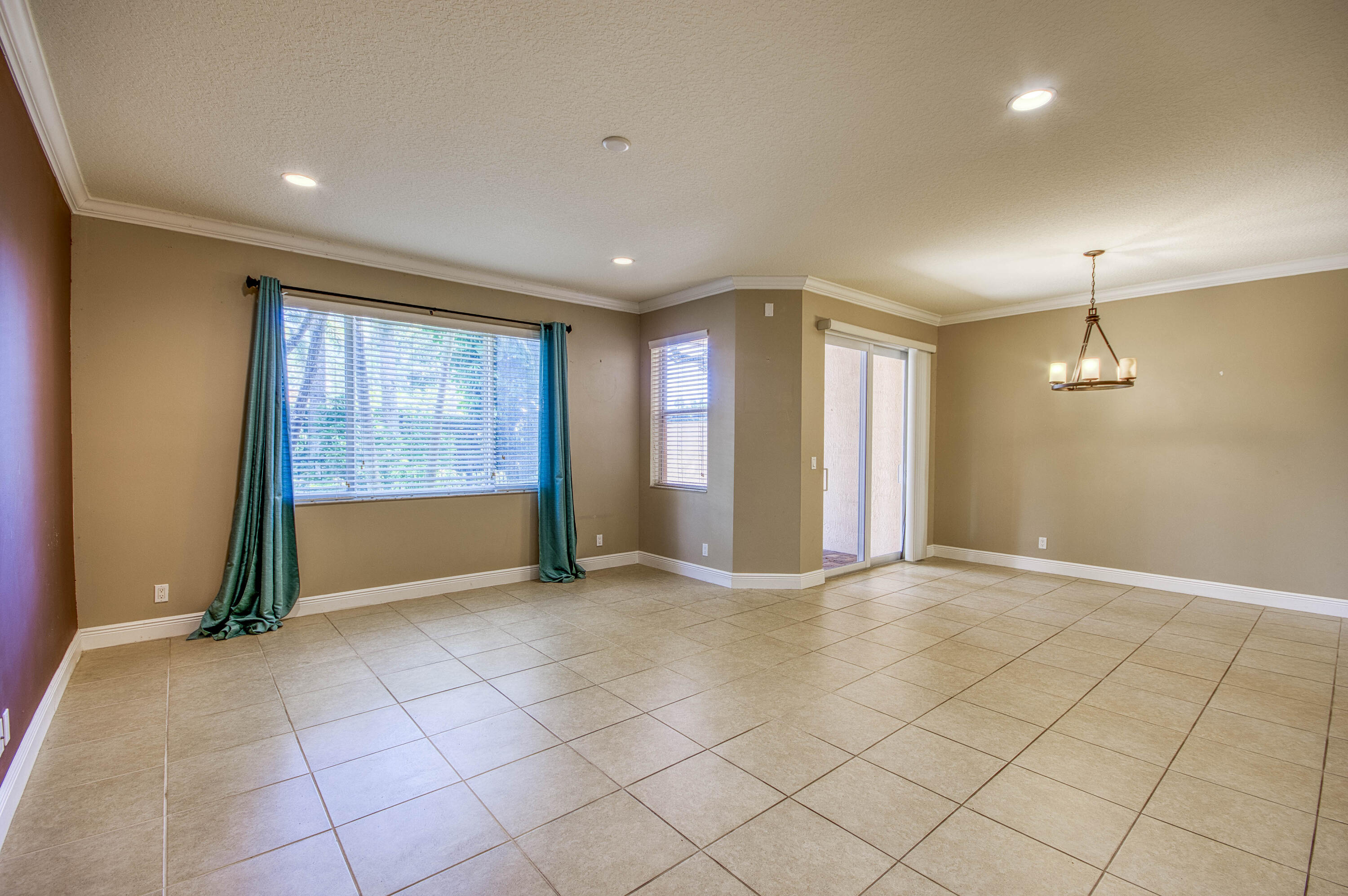2041 Foxtail View, West Palm Beach FL 33411