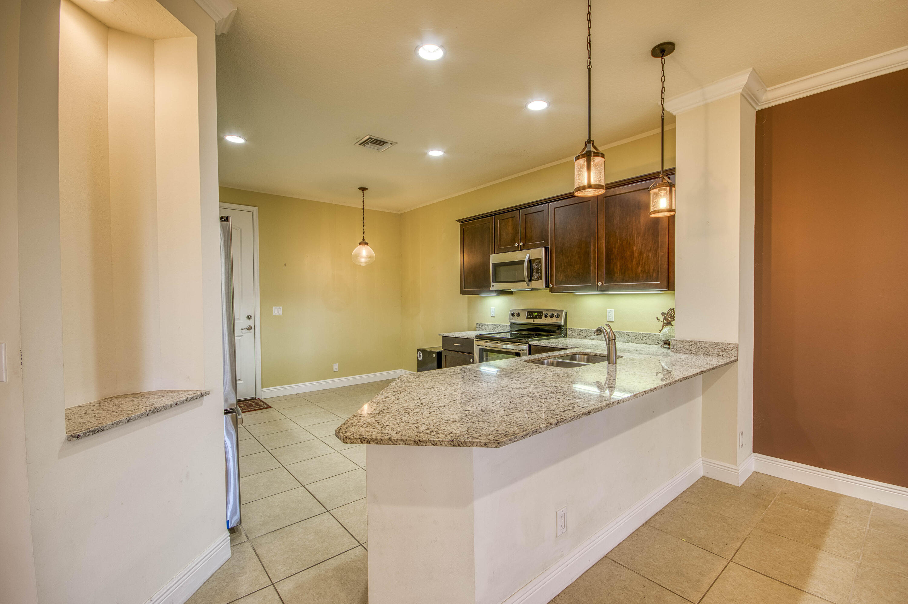 2041 Foxtail View, West Palm Beach FL 33411