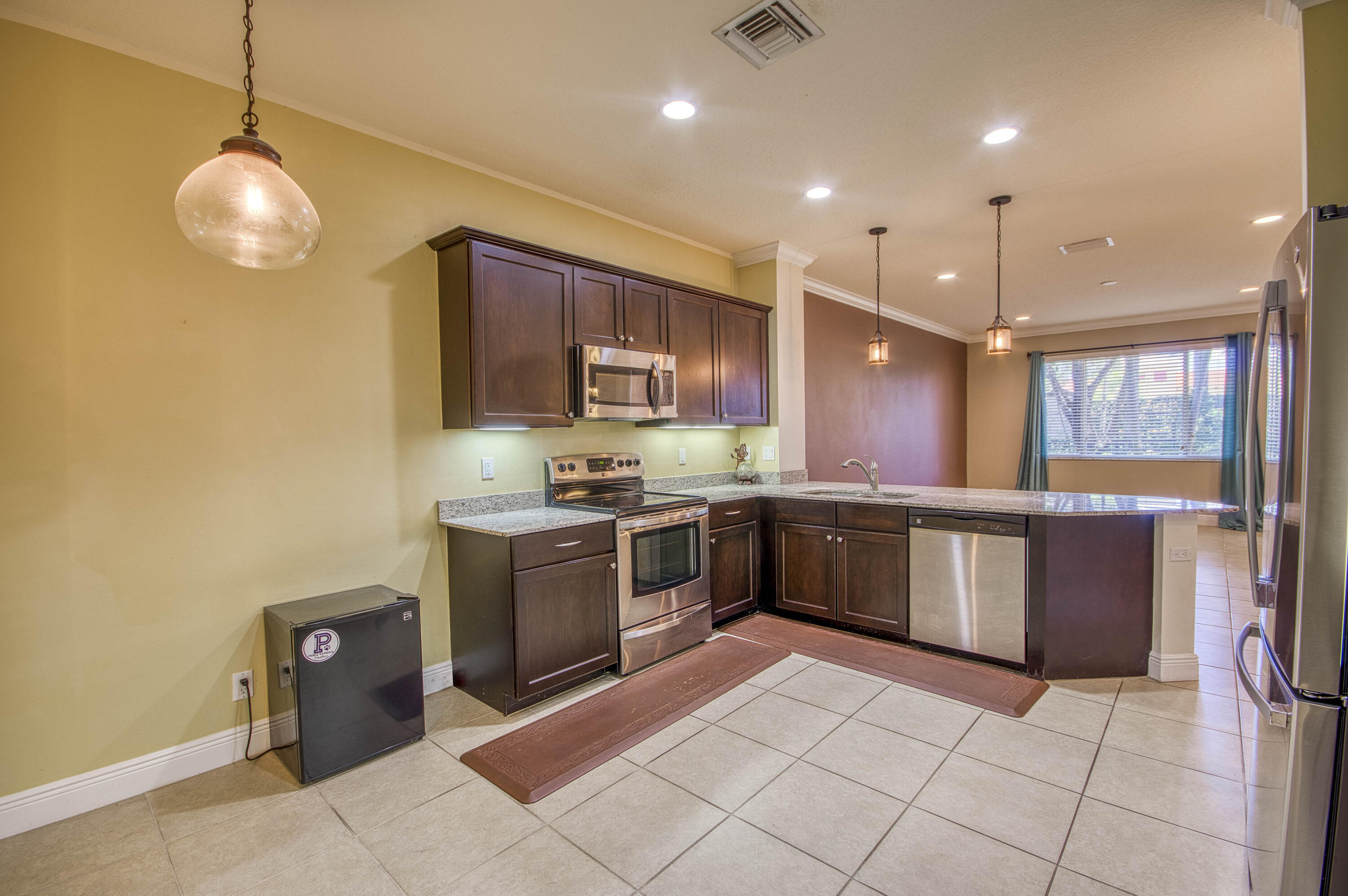 2041 Foxtail View, West Palm Beach FL 33411