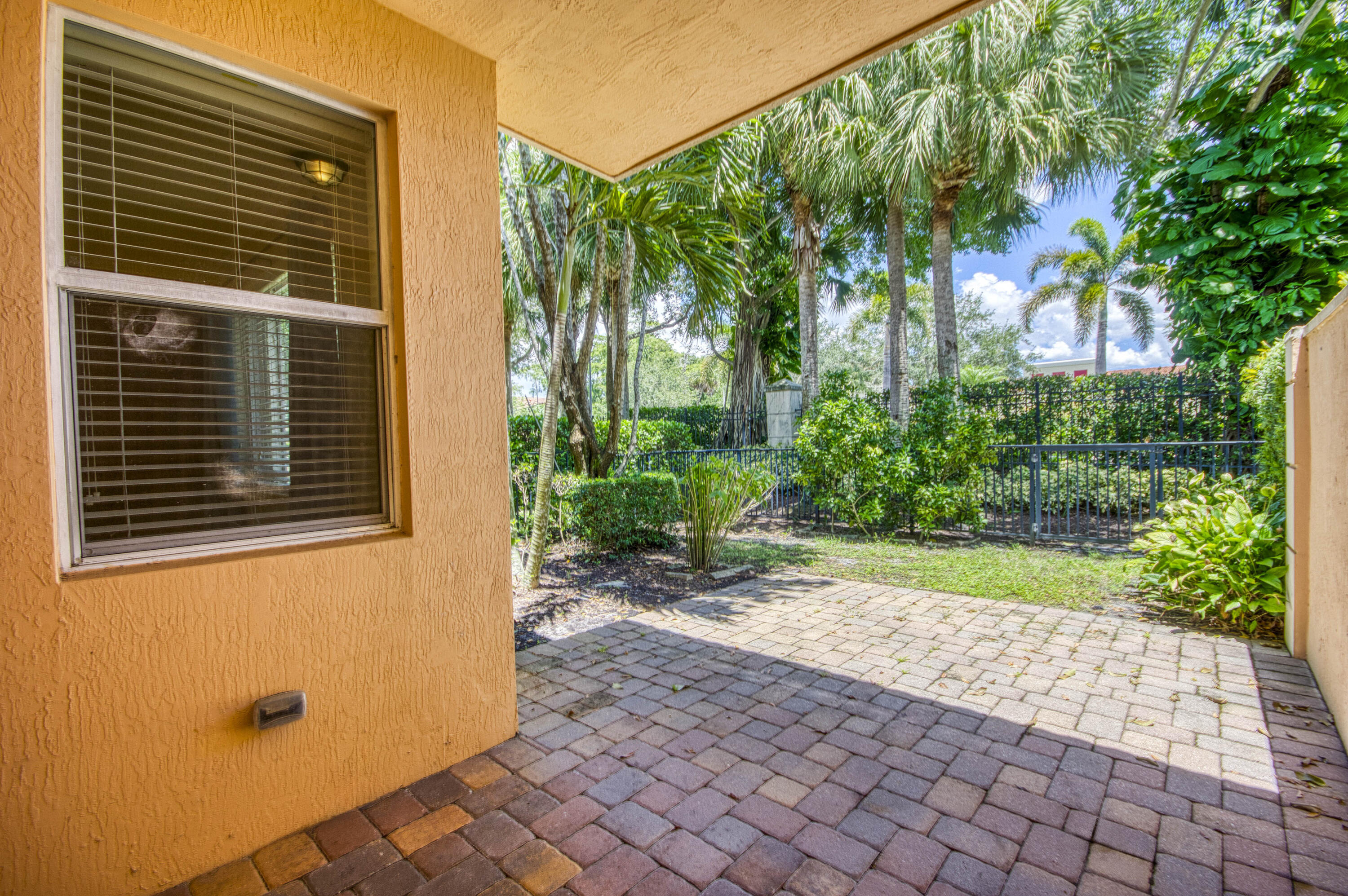 2041 Foxtail View, West Palm Beach FL 33411