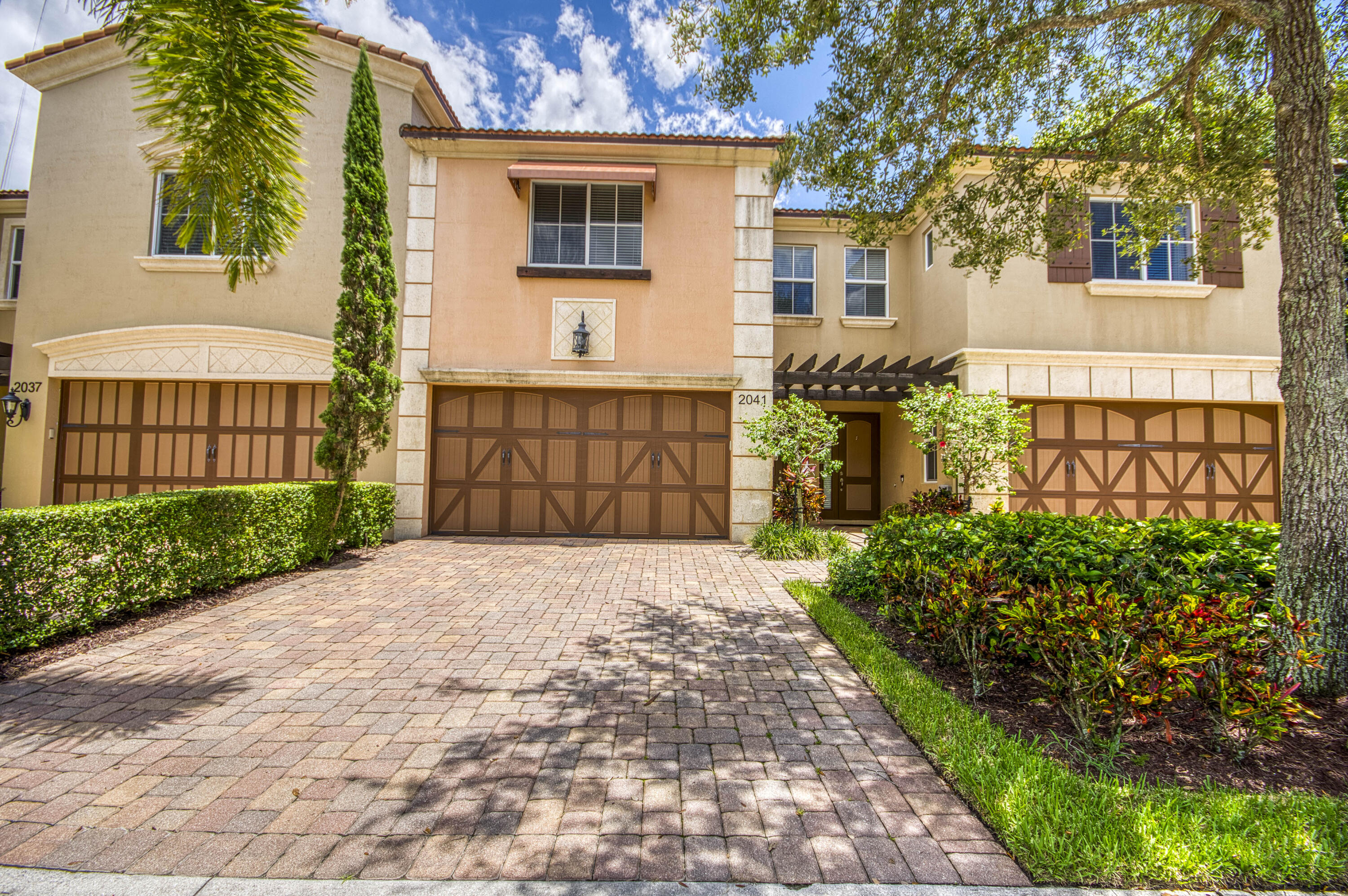 2041 Foxtail View, West Palm Beach FL 33411