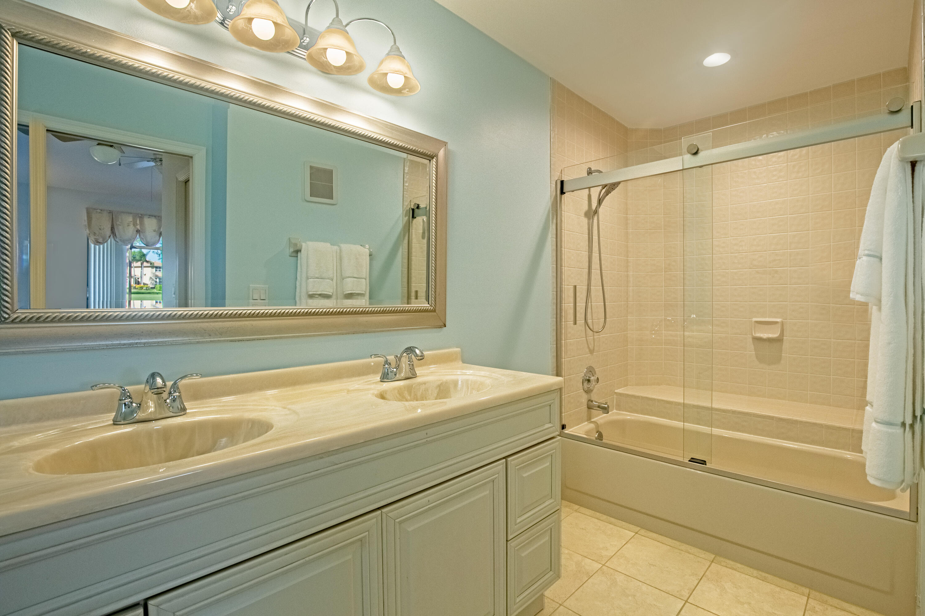 533 Prestwick, Palm Beach Gardens FL 33418
