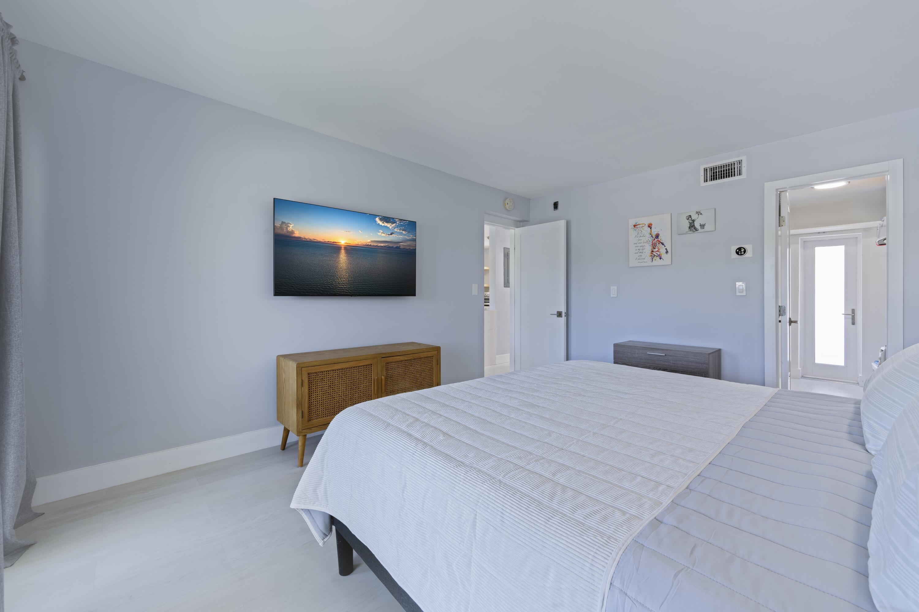 1445 SE 15th #203, Deerfield Beach FL 33441