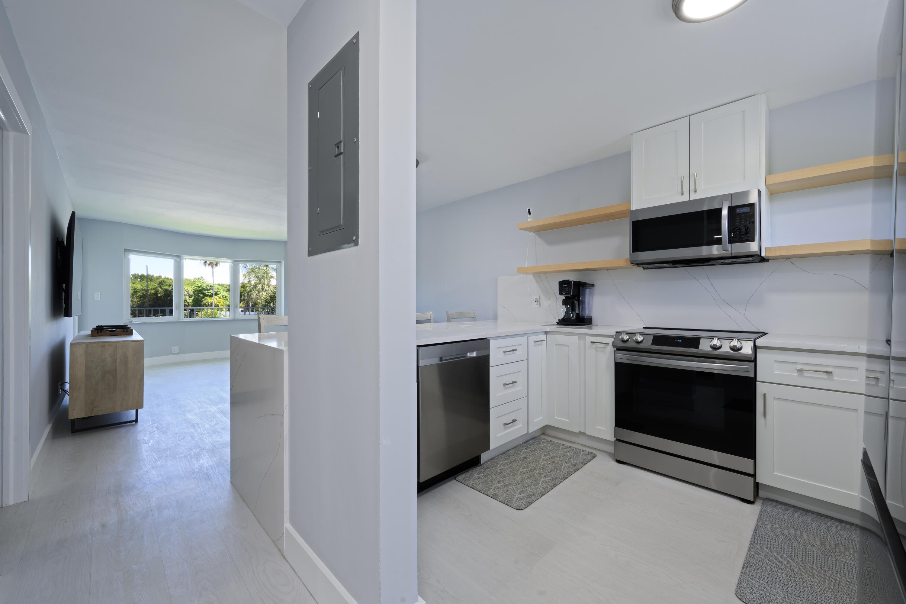 1445 SE 15th #203, Deerfield Beach FL 33441