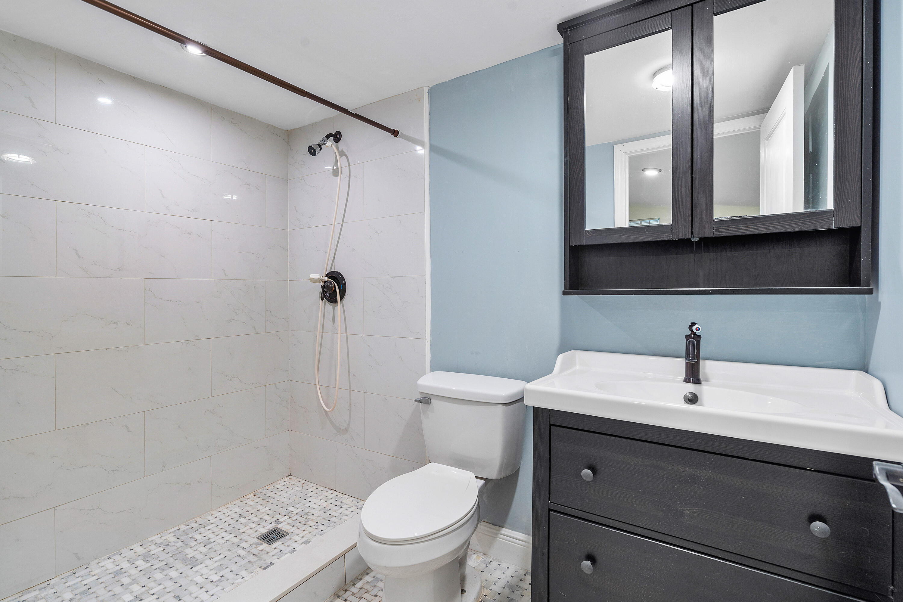 6130 Edwards, Margate FL 33063