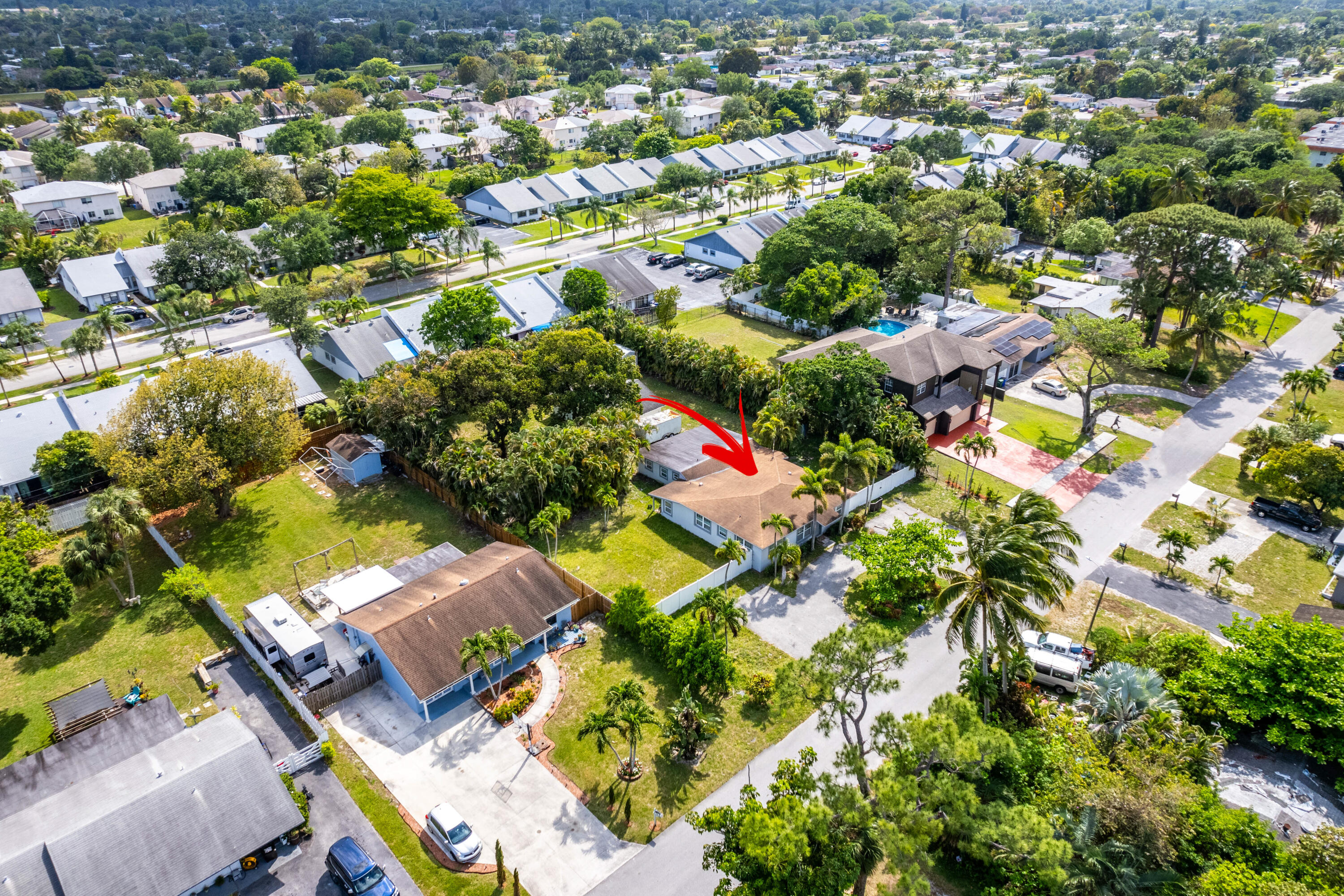 6130 Edwards, Margate FL 33063