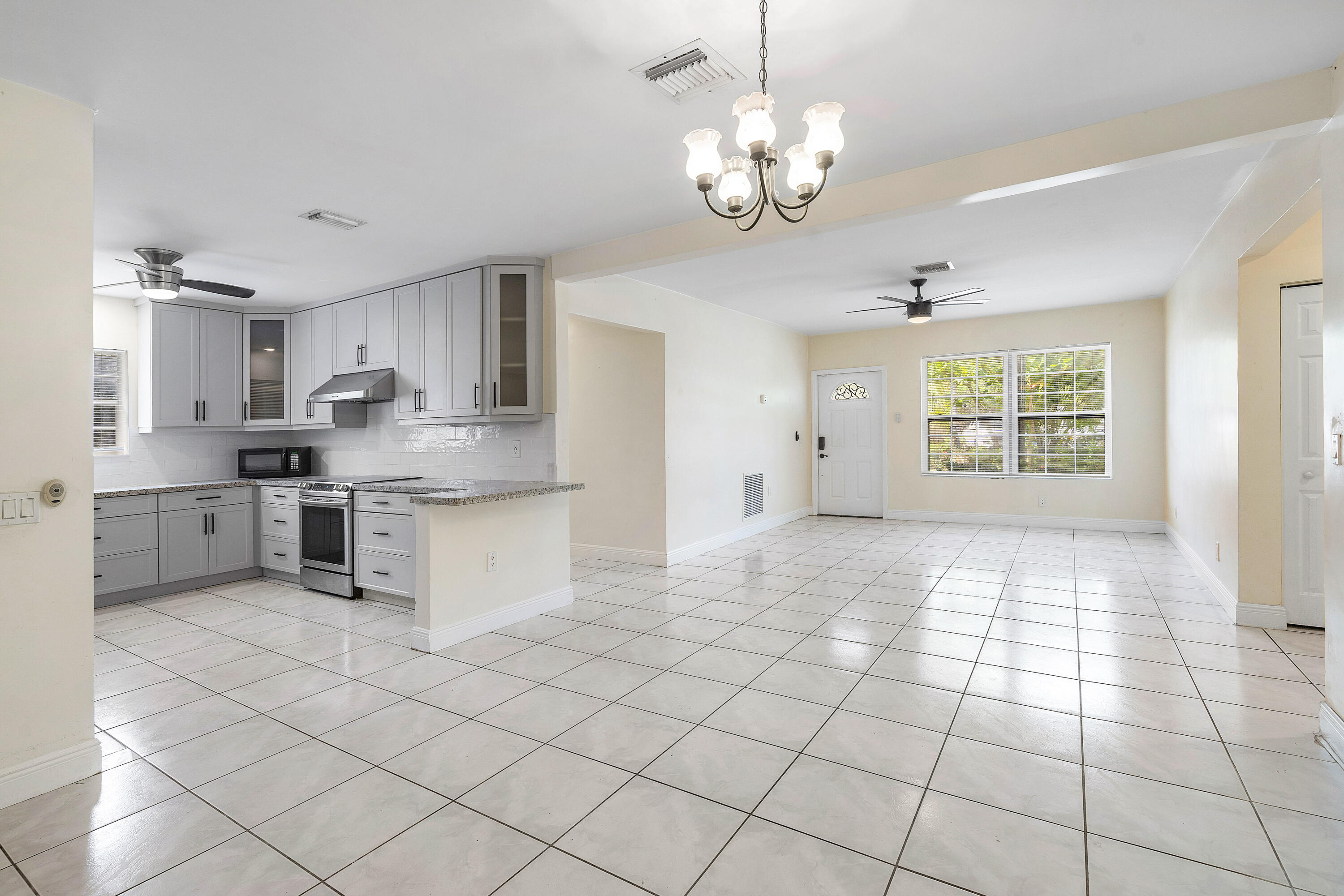 6130 Edwards, Margate FL 33063