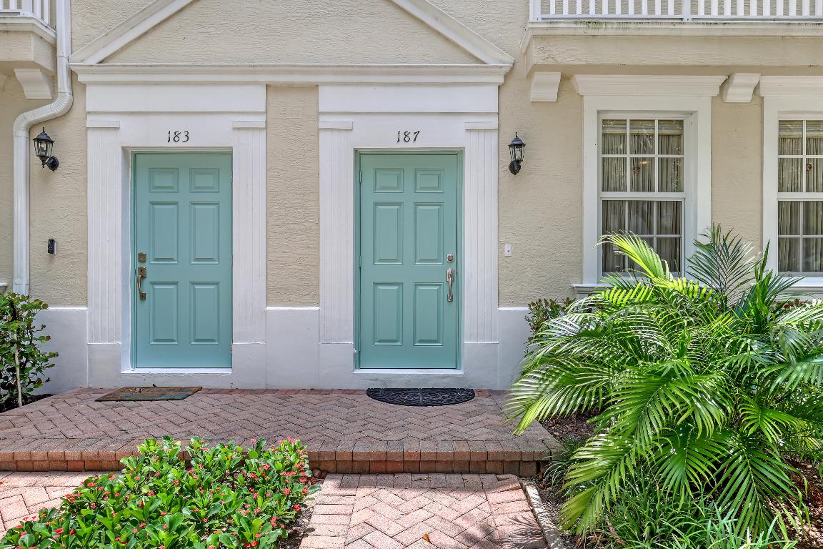 187 E Bay Cedar, Jupiter FL 33458