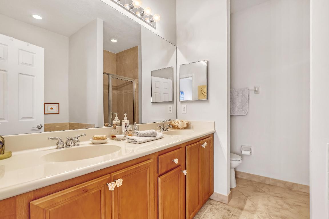 187 E Bay Cedar, Jupiter FL 33458
