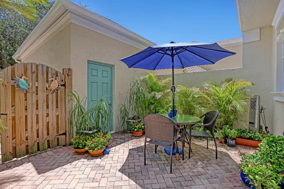 187 E Bay Cedar, Jupiter FL 33458