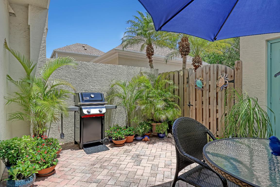 187 E Bay Cedar, Jupiter FL 33458