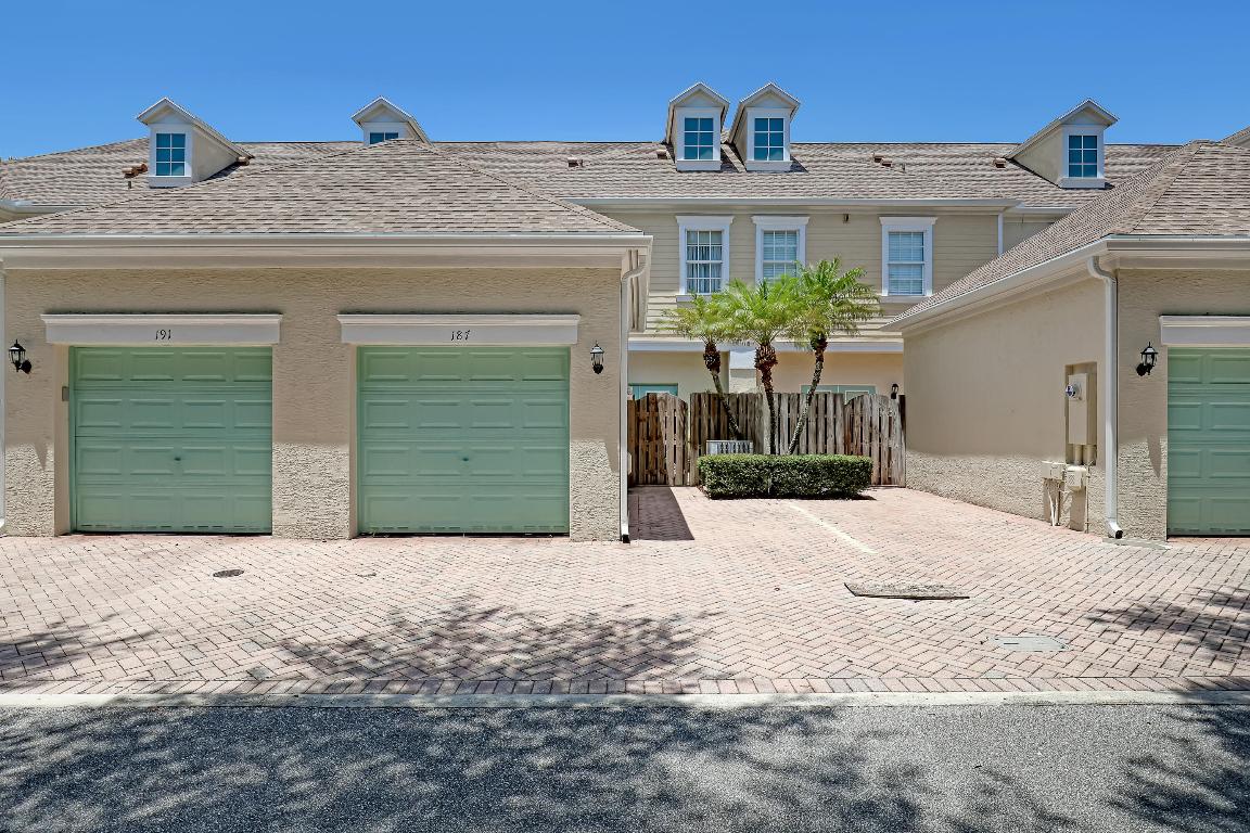 187 E Bay Cedar, Jupiter FL 33458