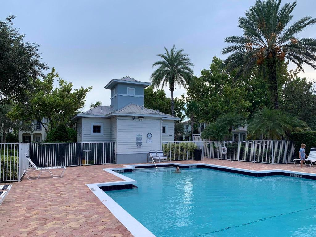 187 E Bay Cedar, Jupiter FL 33458