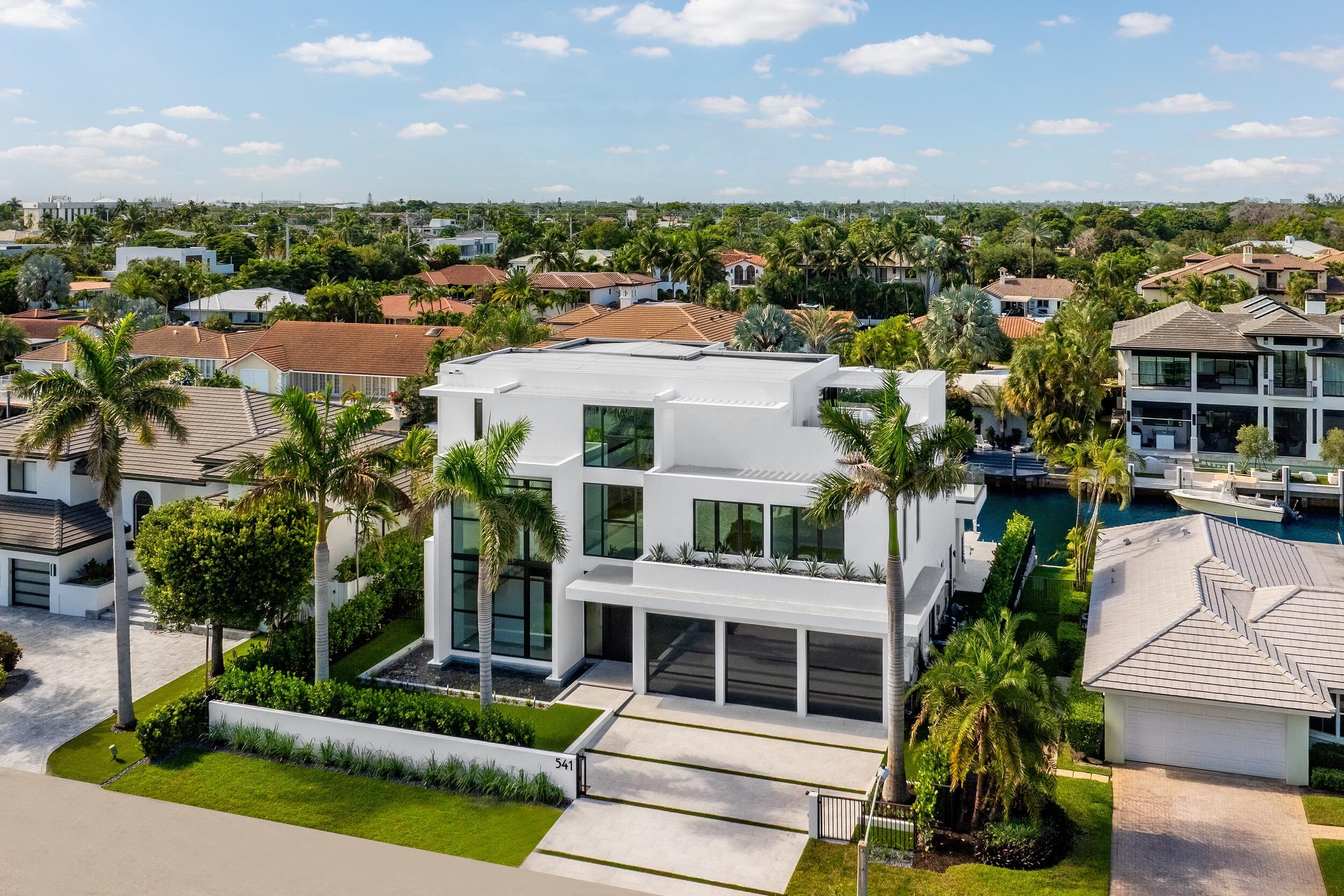 541 Golden Harbour, Boca Raton FL 33432