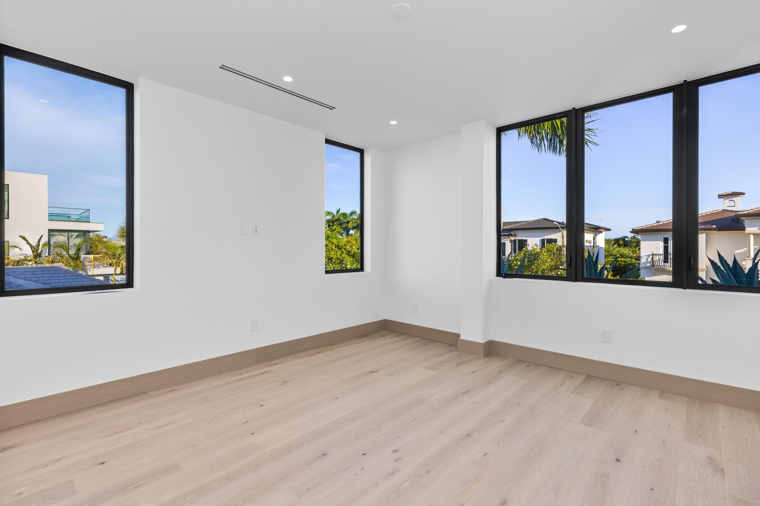541 Golden Harbour, Boca Raton FL 33432