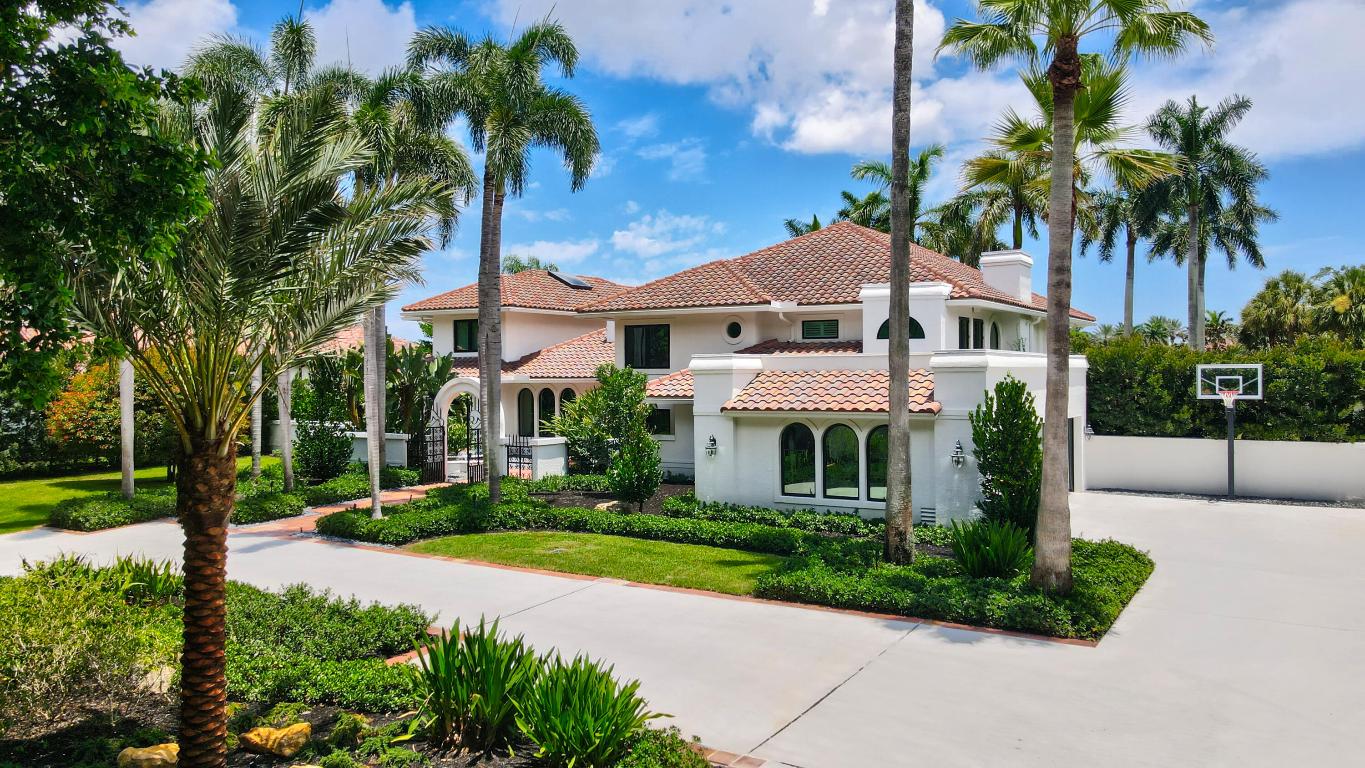 18743 Long Lake, Boca Raton FL 33496