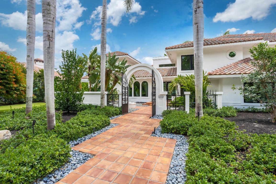 18743 Long Lake, Boca Raton FL 33496
