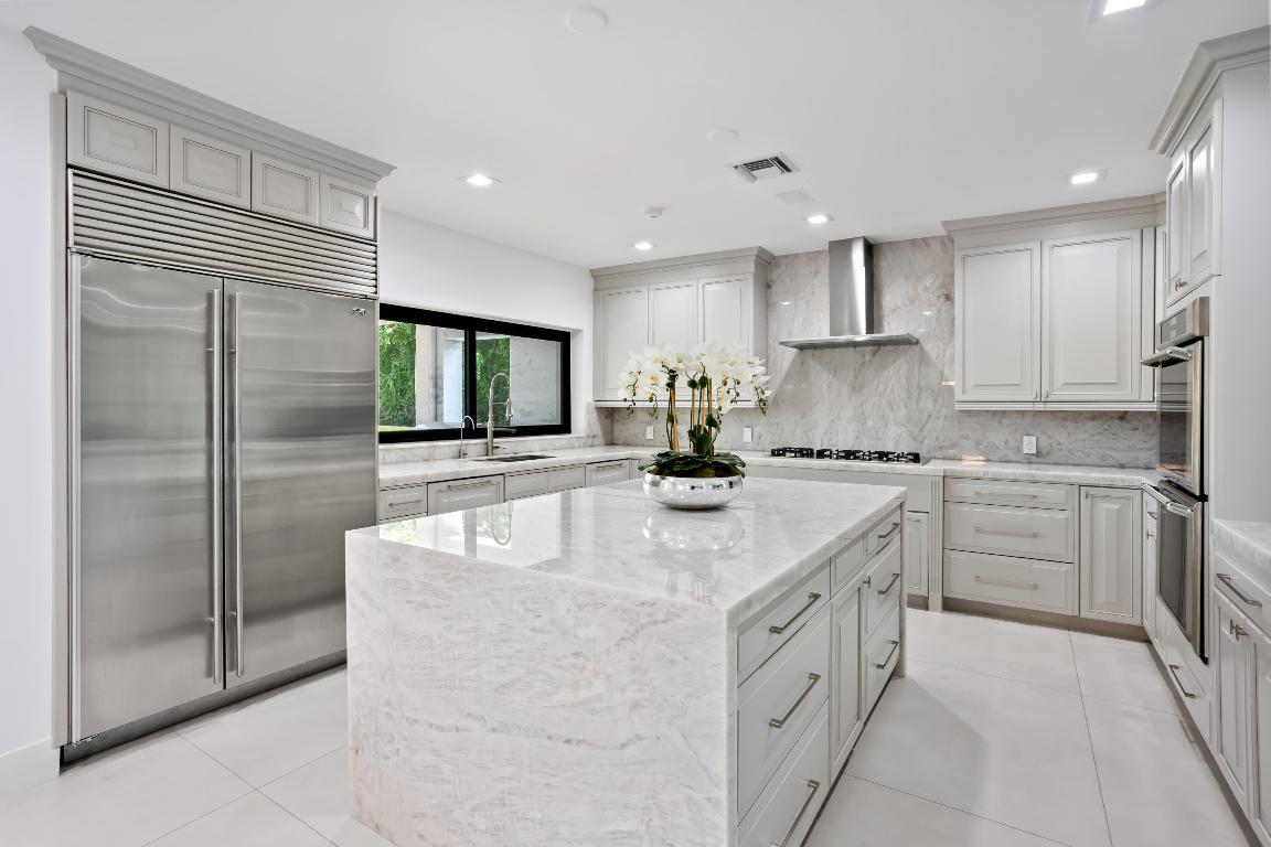 18743 Long Lake, Boca Raton FL 33496