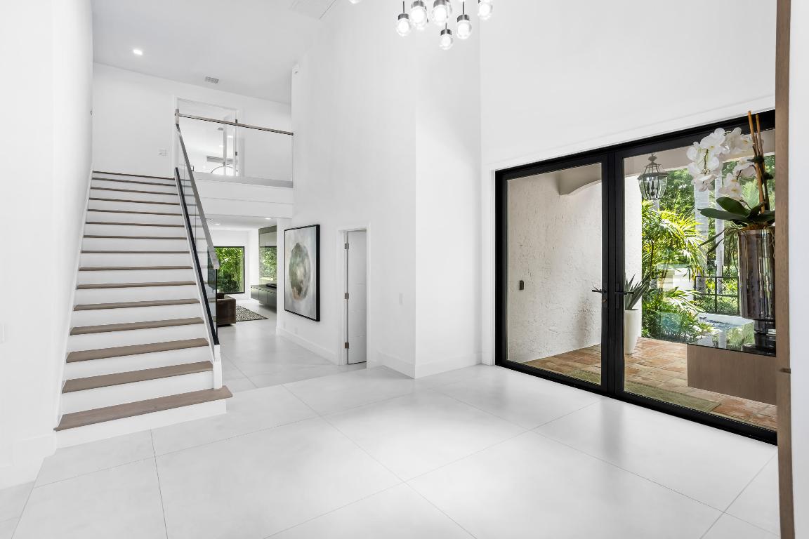 18743 Long Lake, Boca Raton FL 33496