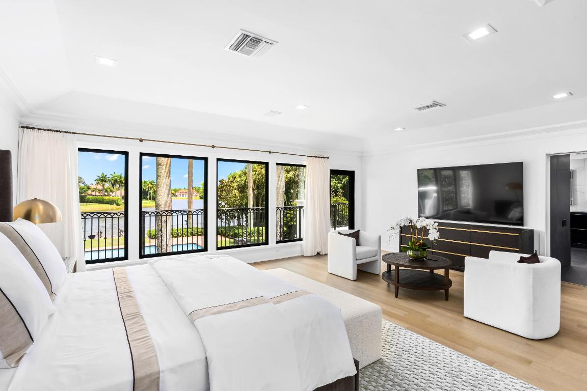 18743 Long Lake, Boca Raton FL 33496