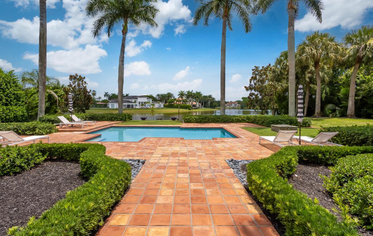 18743 Long Lake, Boca Raton FL 33496