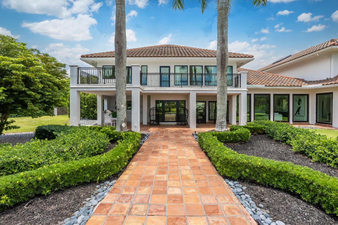 18743 Long Lake, Boca Raton FL 33496