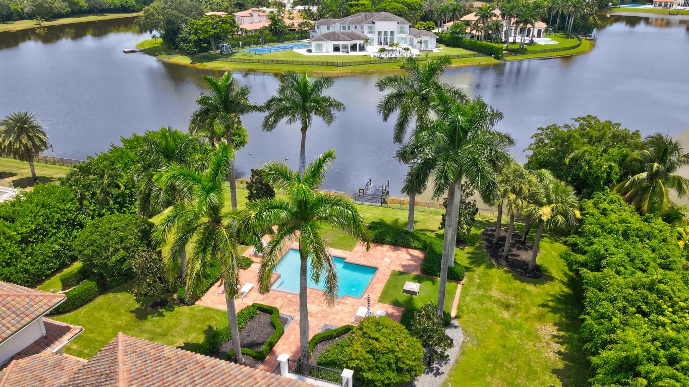 18743 Long Lake, Boca Raton FL 33496