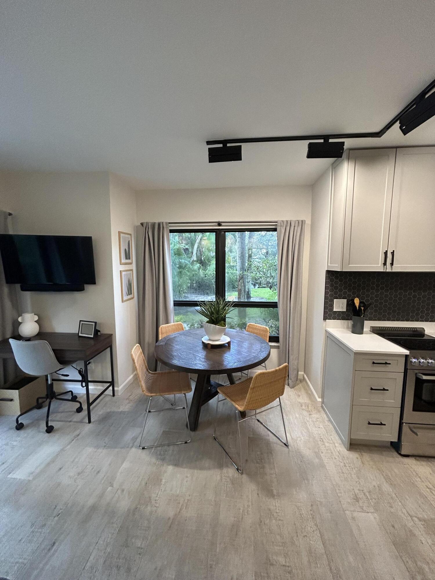 13334 Polo Club #203, Wellington FL 33414