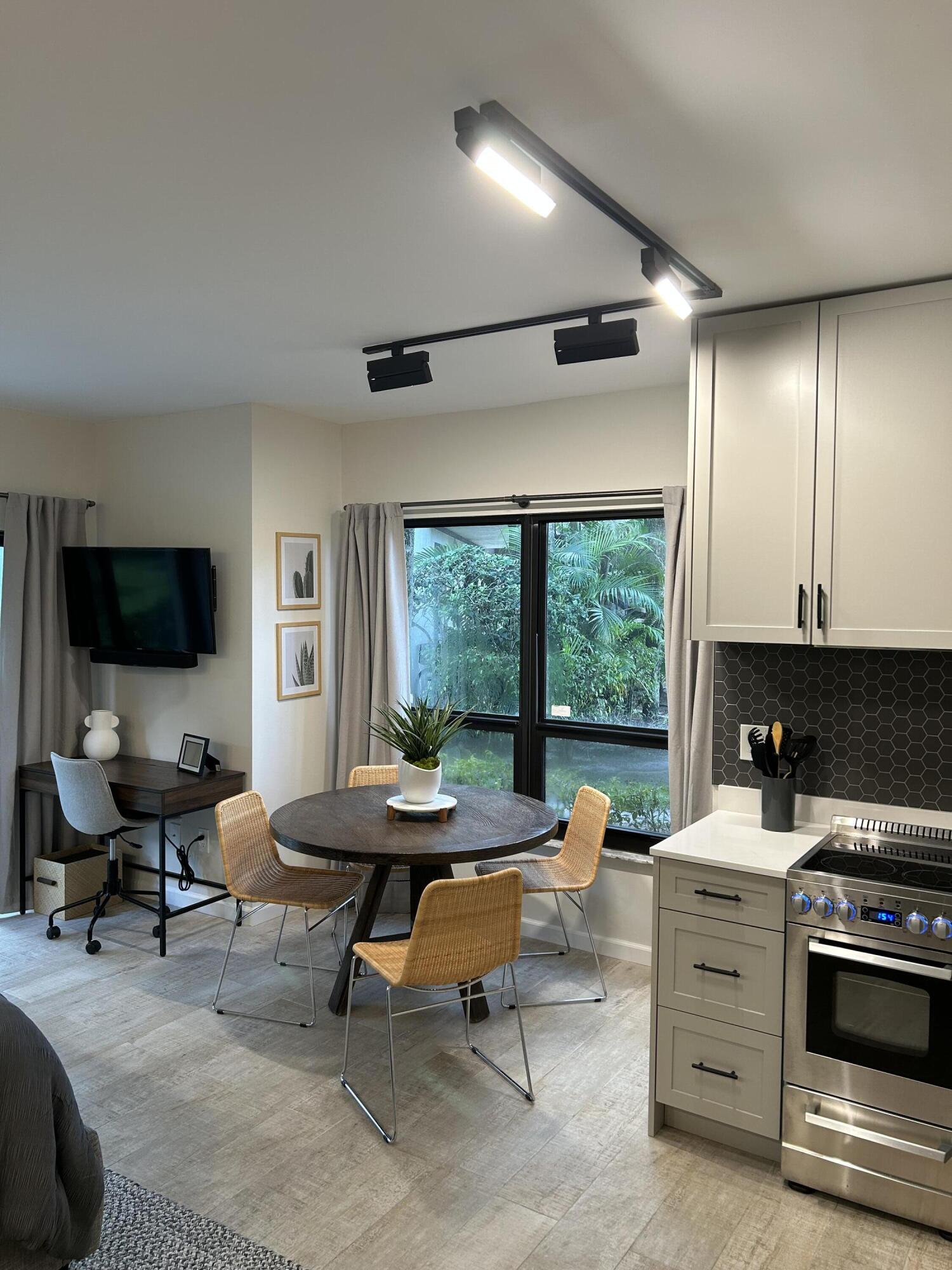13334 Polo Club #203, Wellington FL 33414