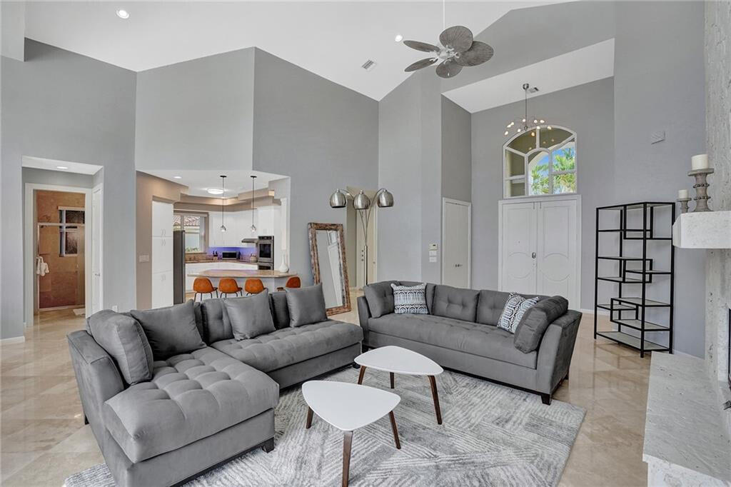 1033 Brooks, Delray Beach FL 33483