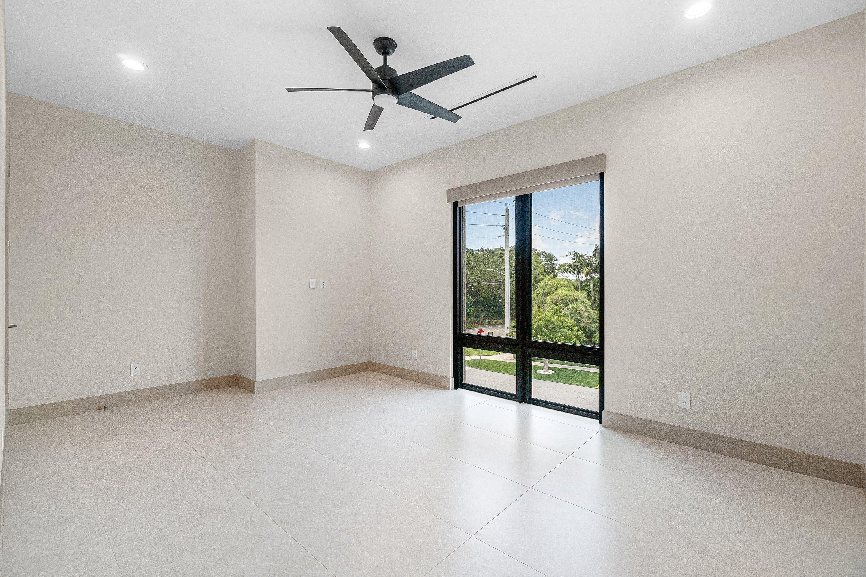 499 NE 4th, Boca Raton FL 33432