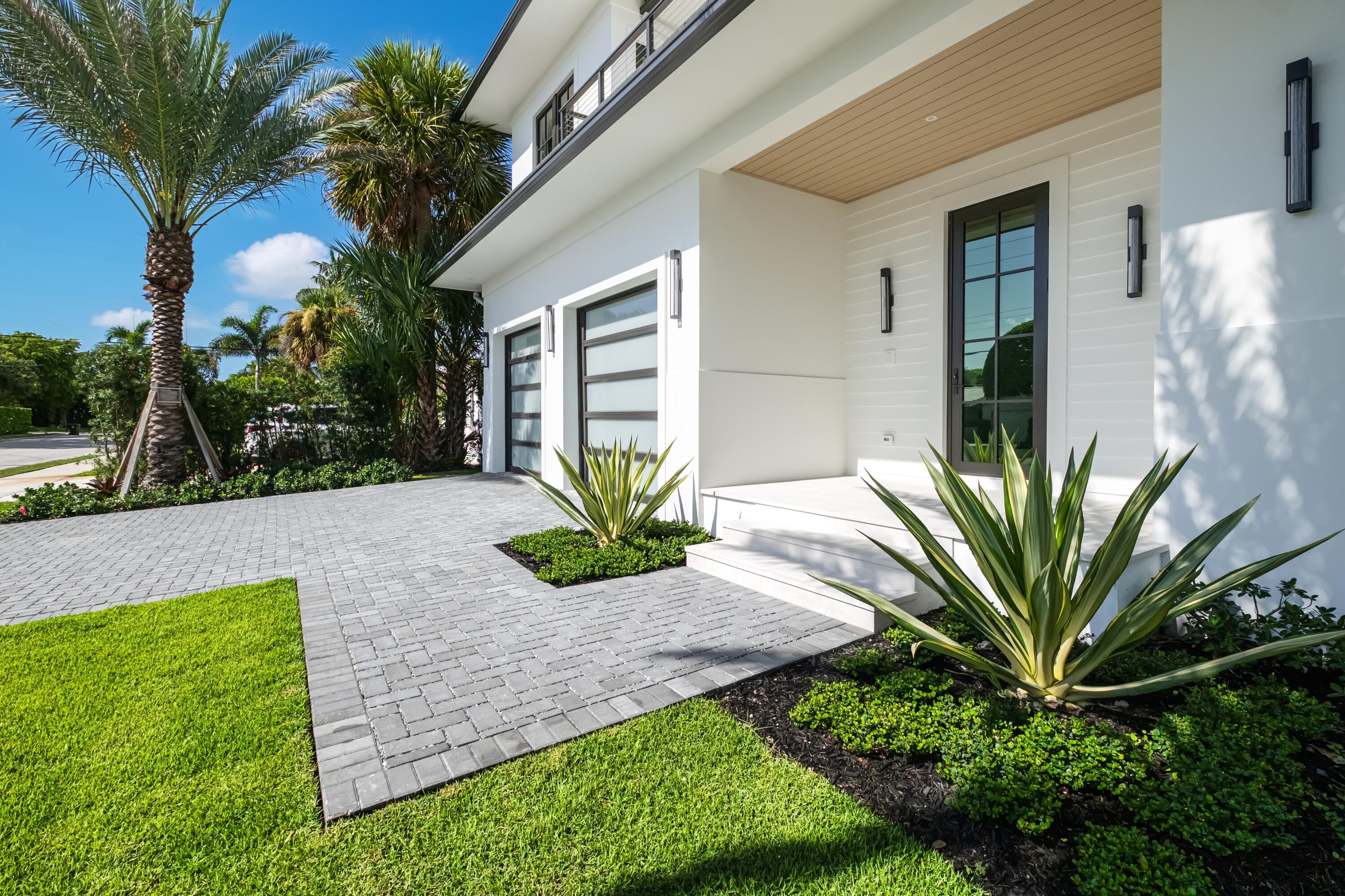 210 Cortez, West Palm Beach FL 33405