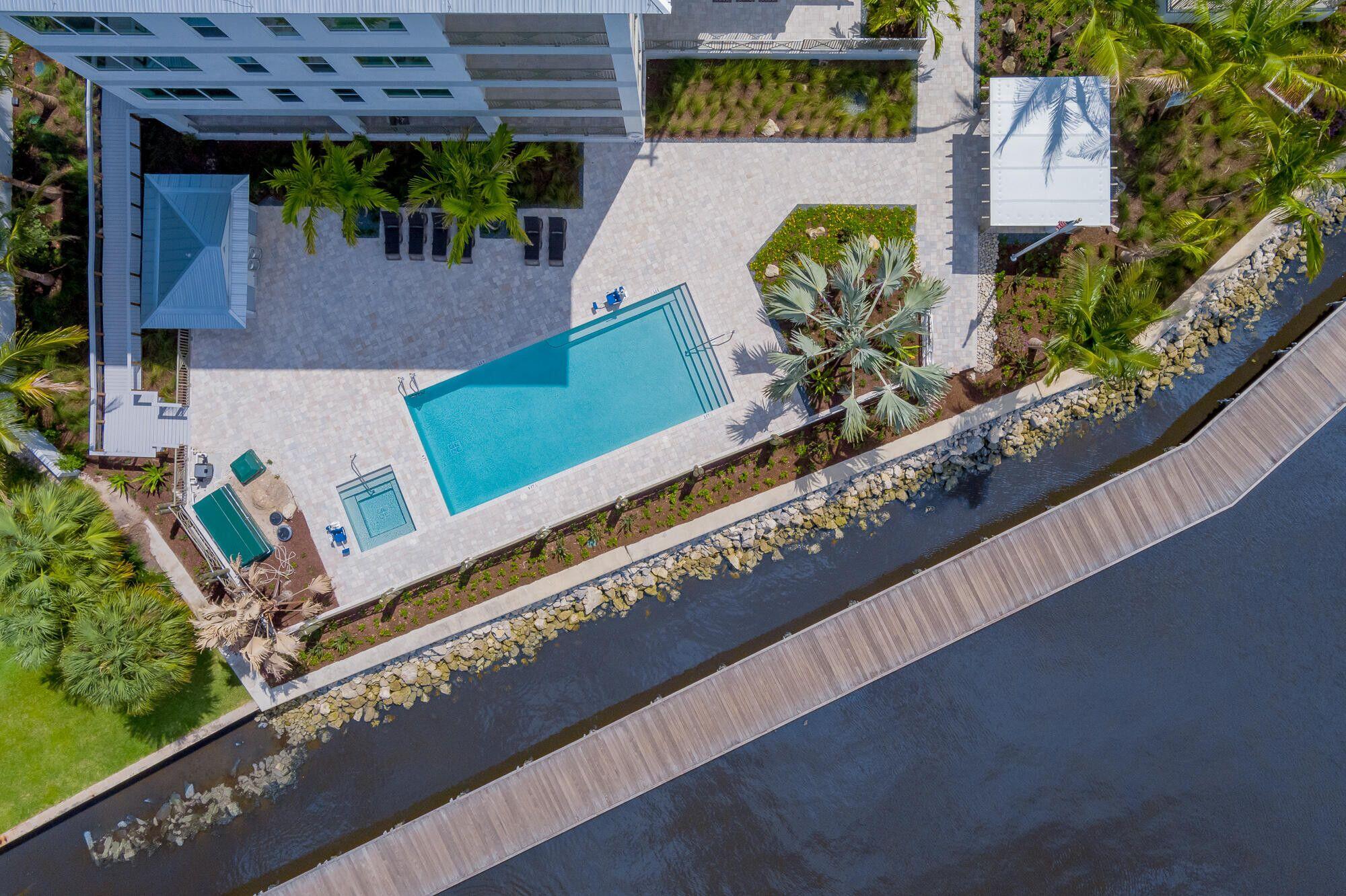 41 SW Seminole #305, Stuart FL 34994