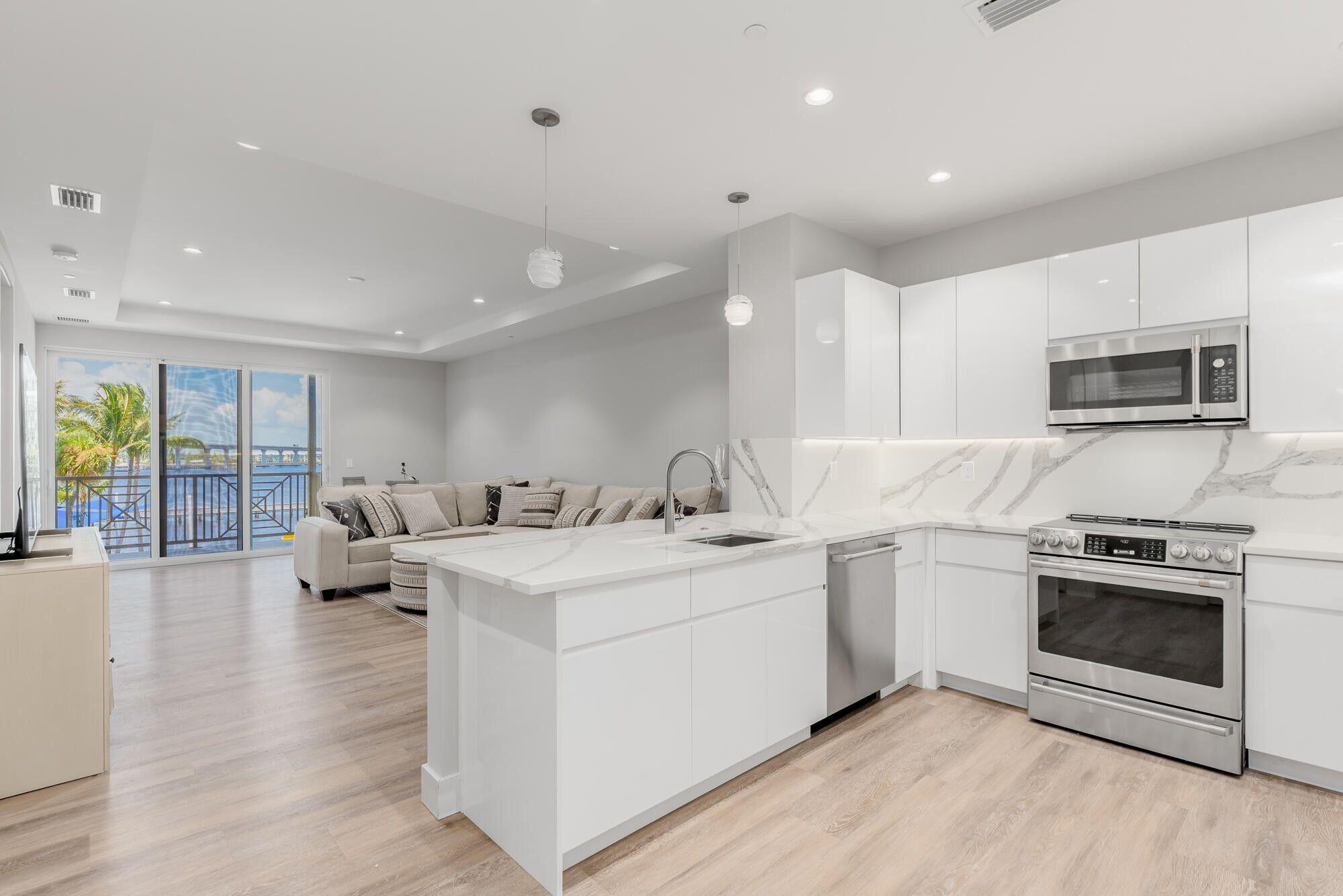 41 SW Seminole #305, Stuart FL 34994