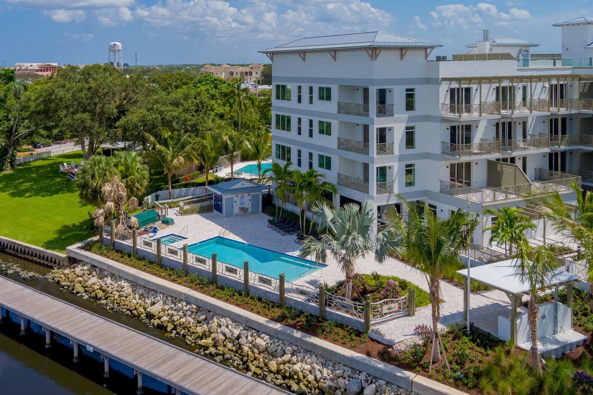 41 SW Seminole #305, Stuart FL 34994