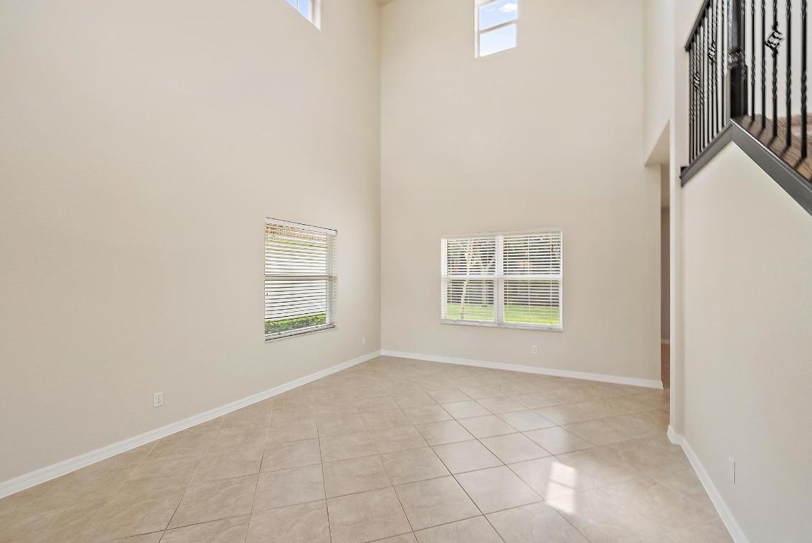 136 Behring, Jupiter FL 33458
