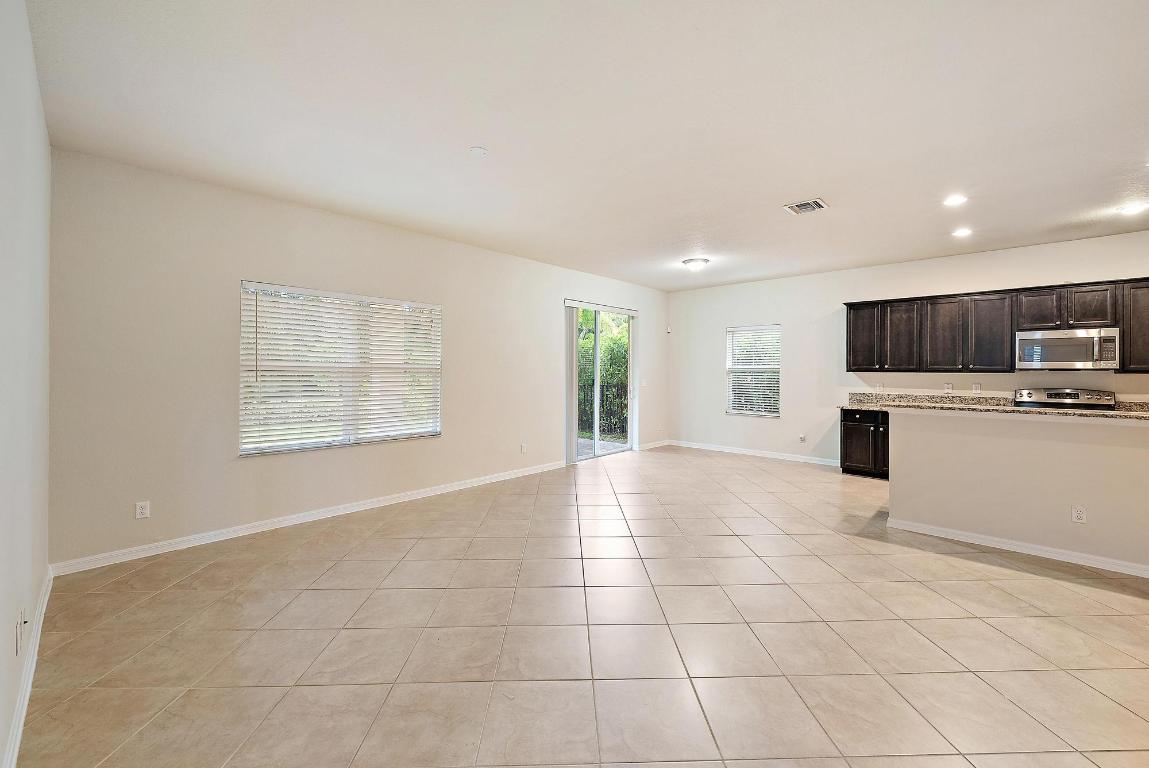 136 Behring, Jupiter FL 33458
